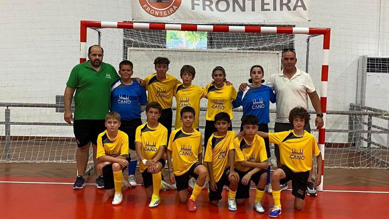 Equipas receberam prémios no Torneio de Futsal Fronteira