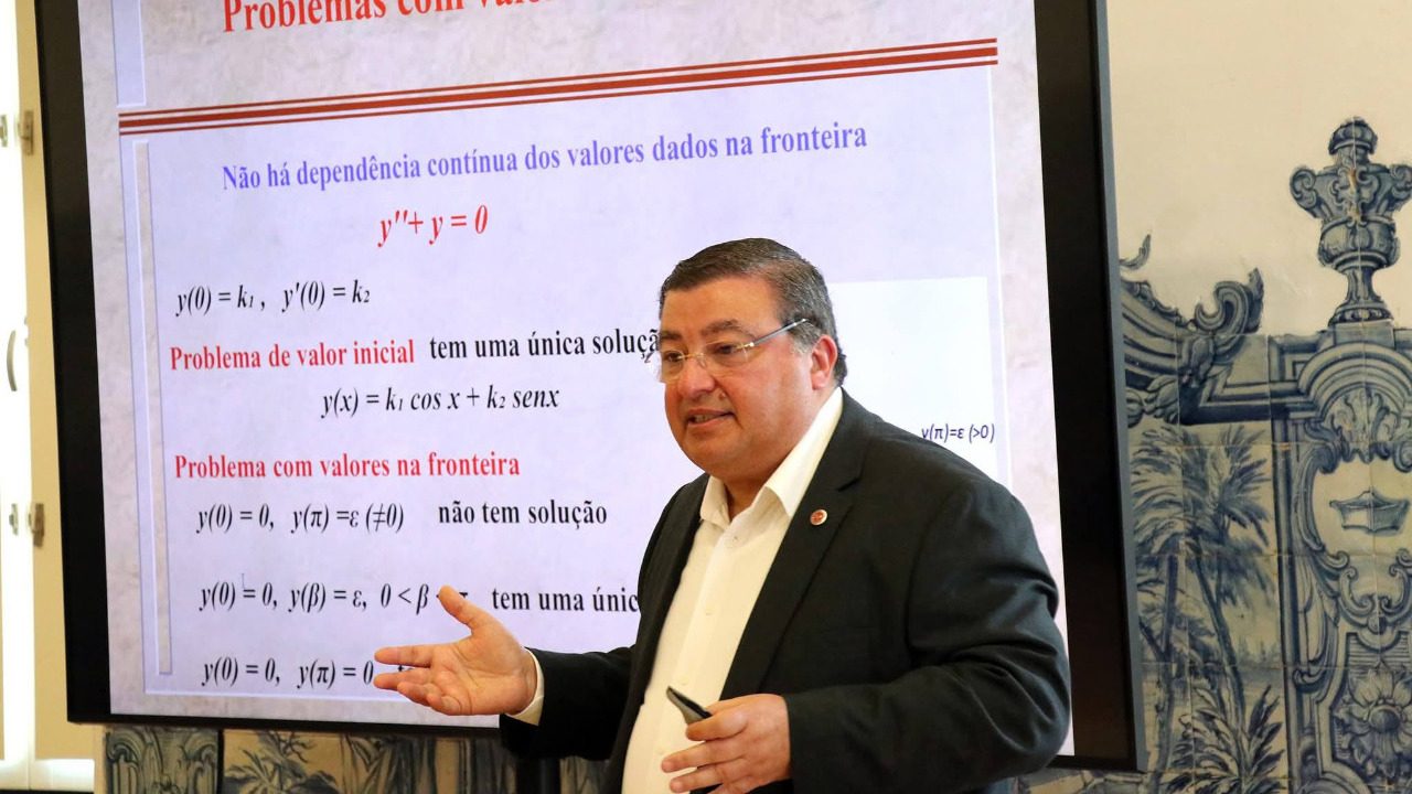 Professor Feliz Manuel Minhós homenageado pela Universidade de Évora