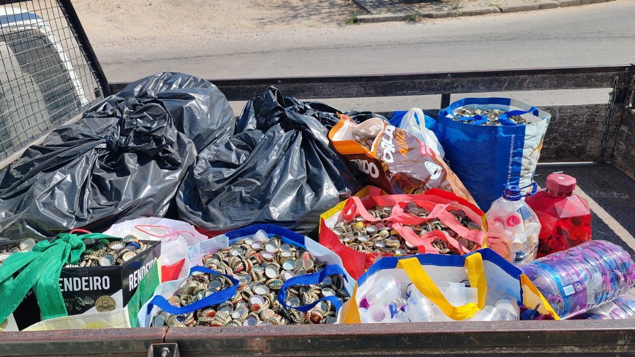 Campanha solidária de recolha de tampinhas na Freguesia